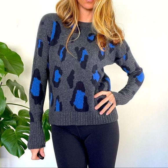 Athleta Sweaters - Athleta S Silk & Cashmere Grey and Navy Leopard Print Sweater Top